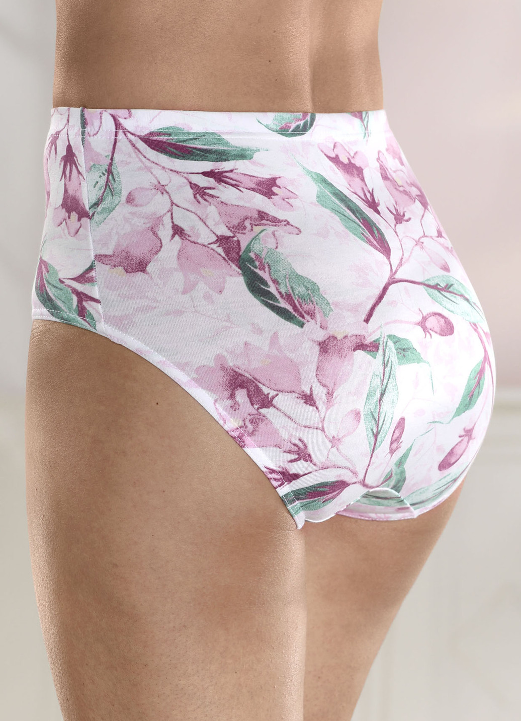 Viererpack Slips mit Floraldessin