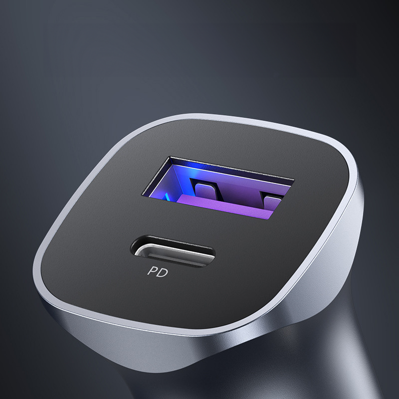 (30W) Universal USB A / USB C Auto KFZ Ladegerät PD (40858) - Silber / Schwarz