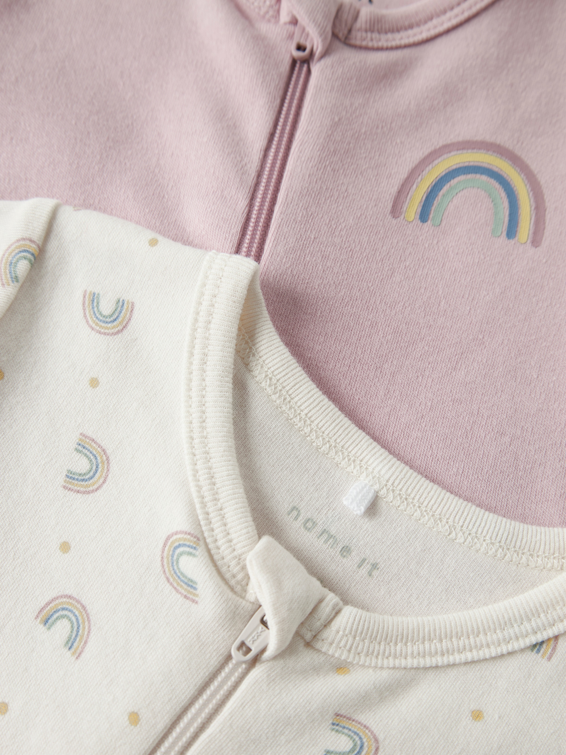 Name It Schlafanzug »NBFNIGHTSUIT 2P ZIP FF JET RAINBOW NOOS«, 2