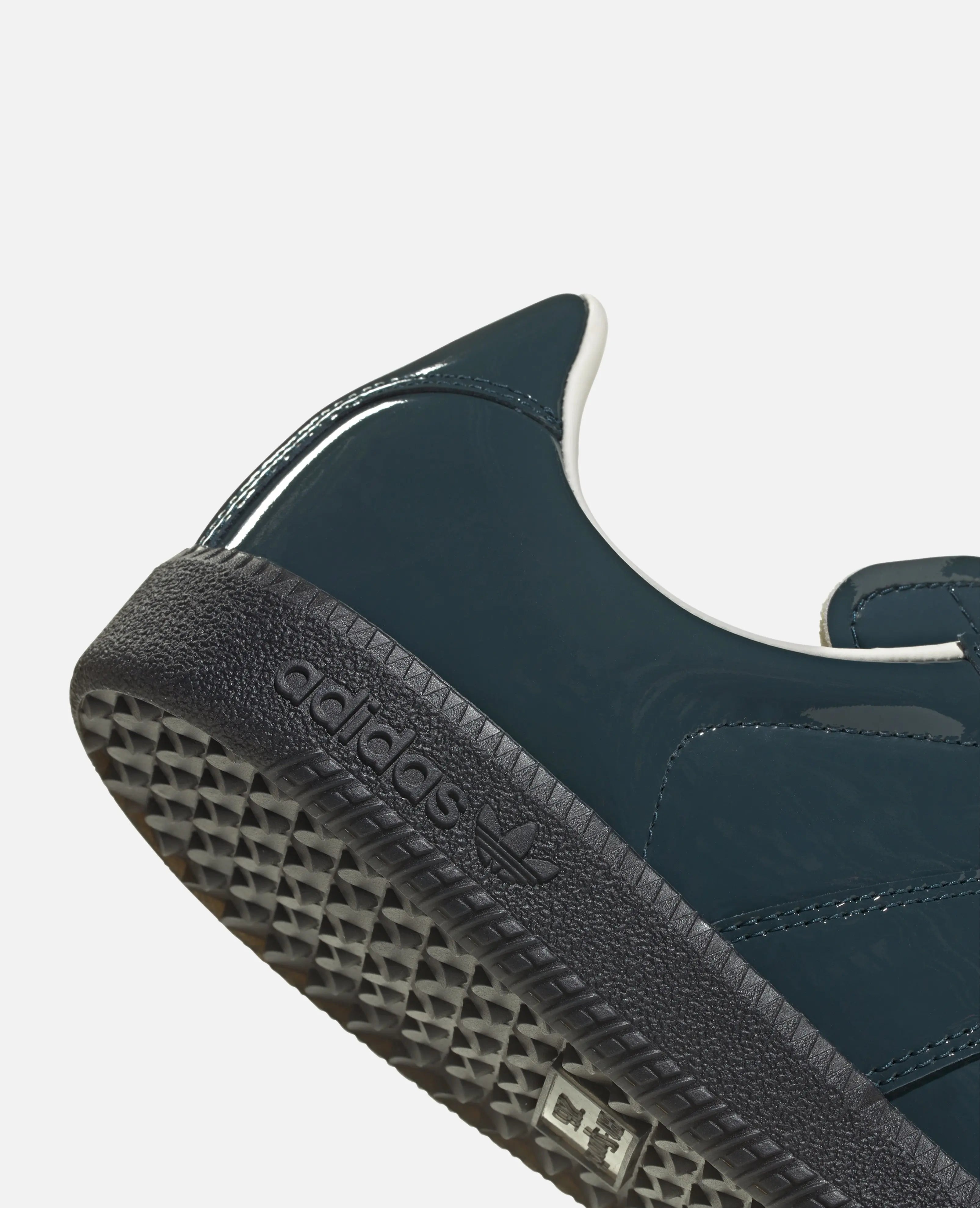 adidas BW Army (Super Color/Super Color/Carbon)