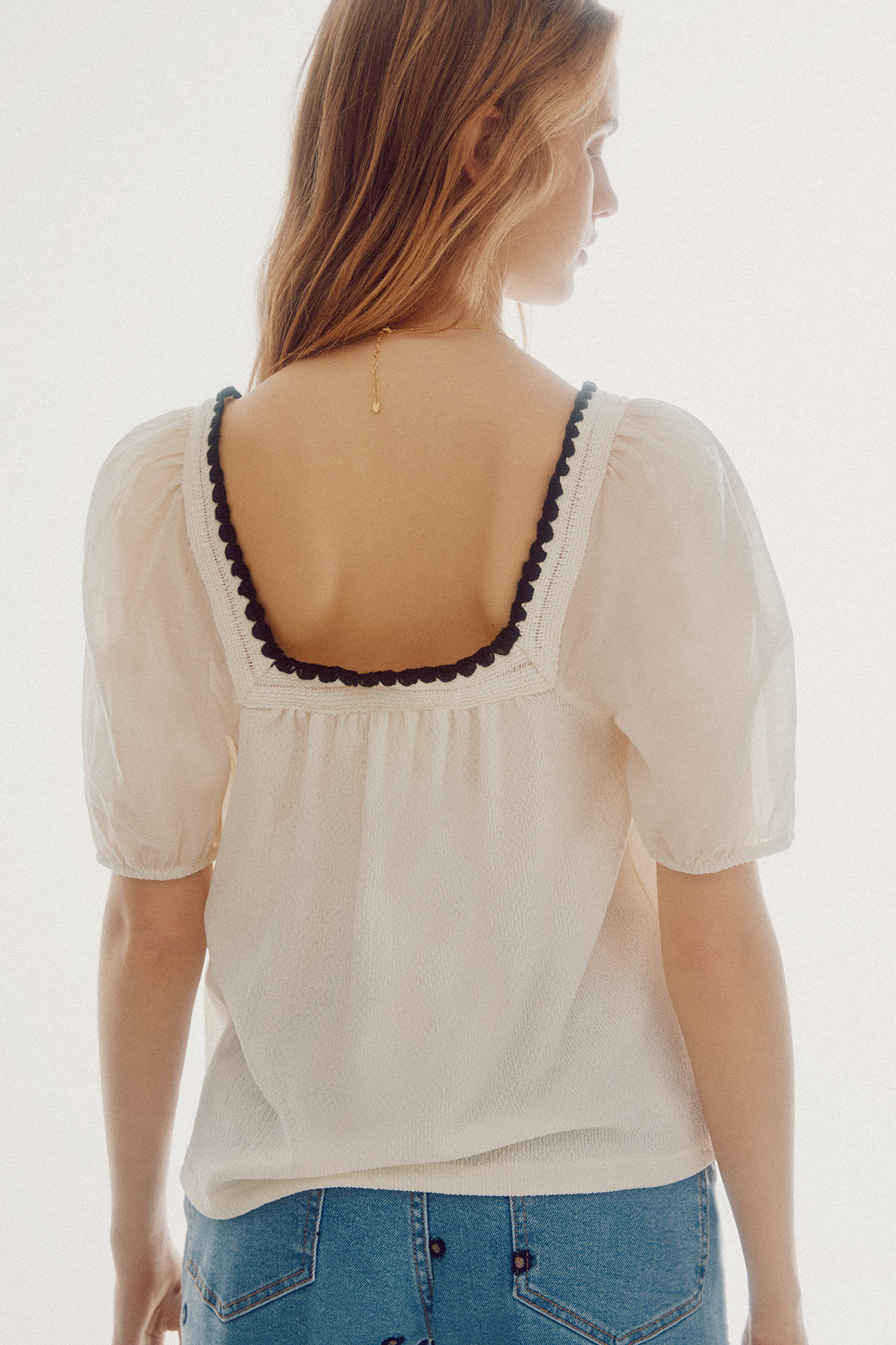 Blusa com mangas bufantes - Marfim