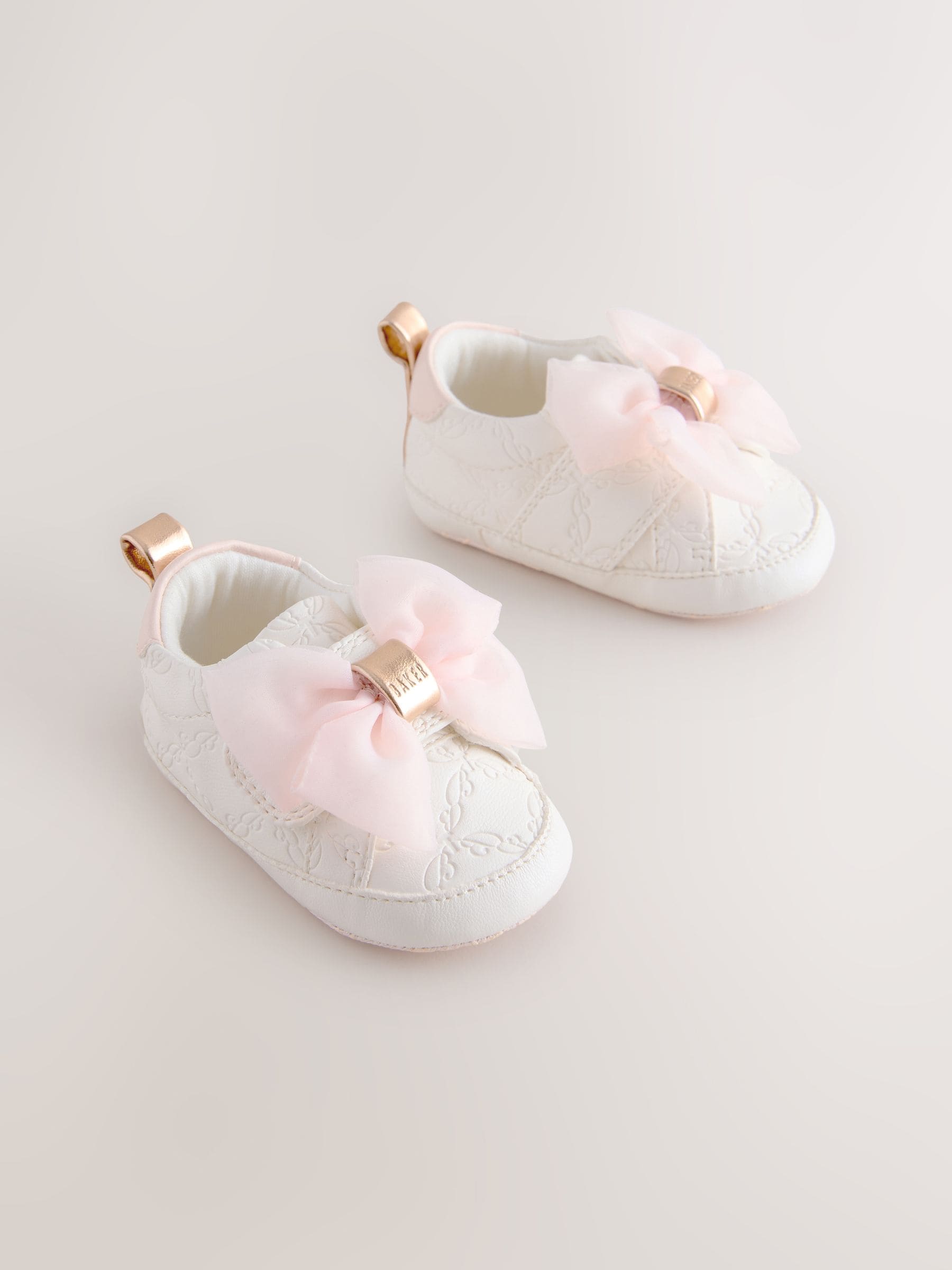 Wit/roze - Baker by Ted Baker - Organza strik Padders trainers voor babymeisjes