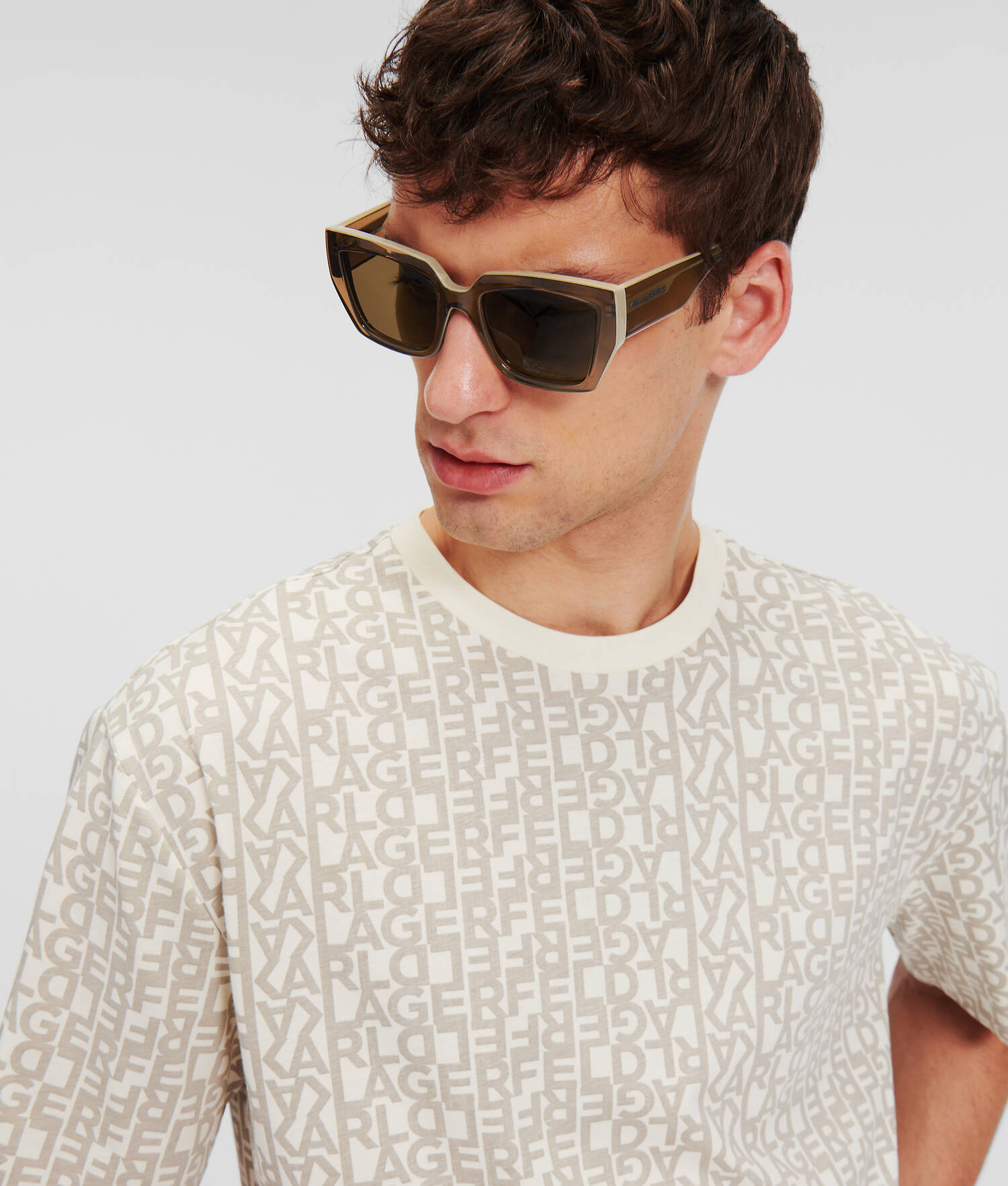 LUNETTES DE SOLEIL AVEC LOGO KARL