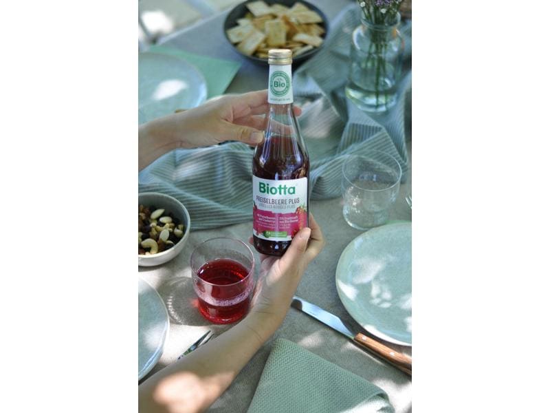 Biotta Säfte Preiselbeer Plus 0.5 l Fruchtsaft aus erntefrischen Bio-Preiselbeeren und Bio-Cranberrys