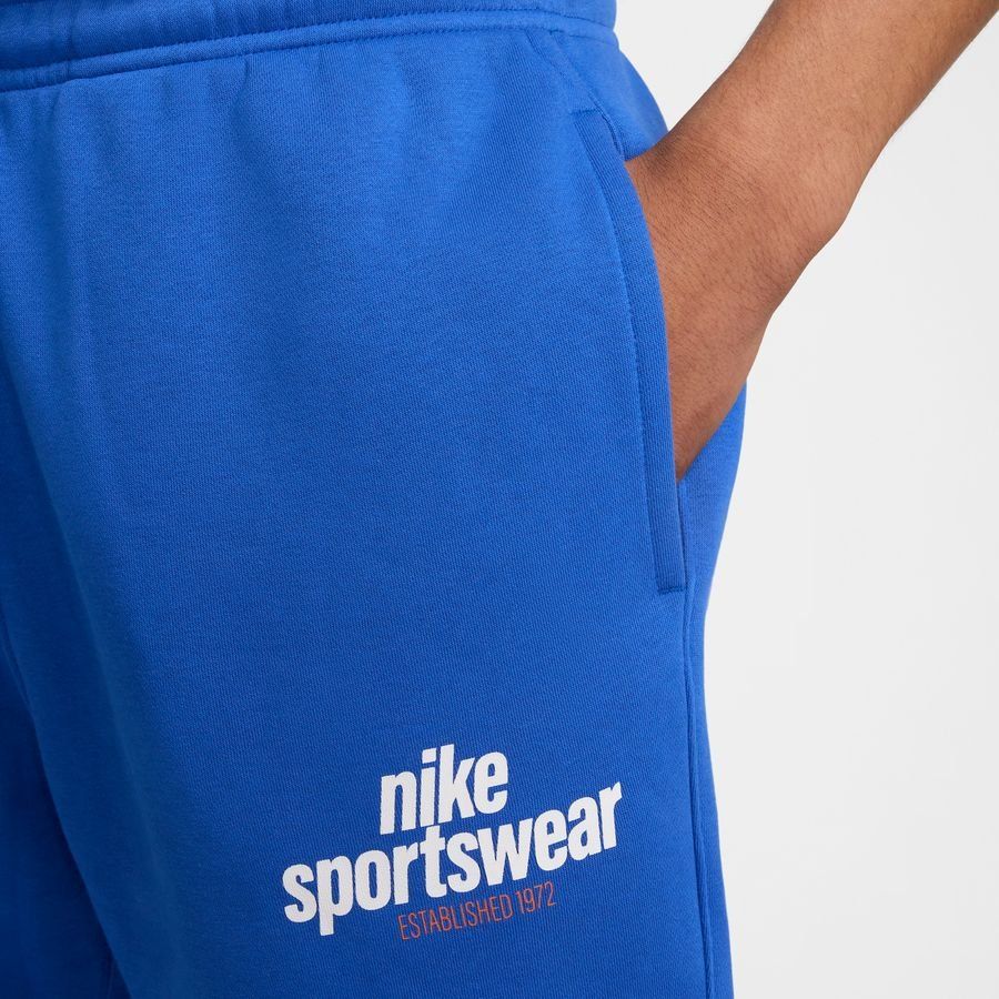 Nike Club