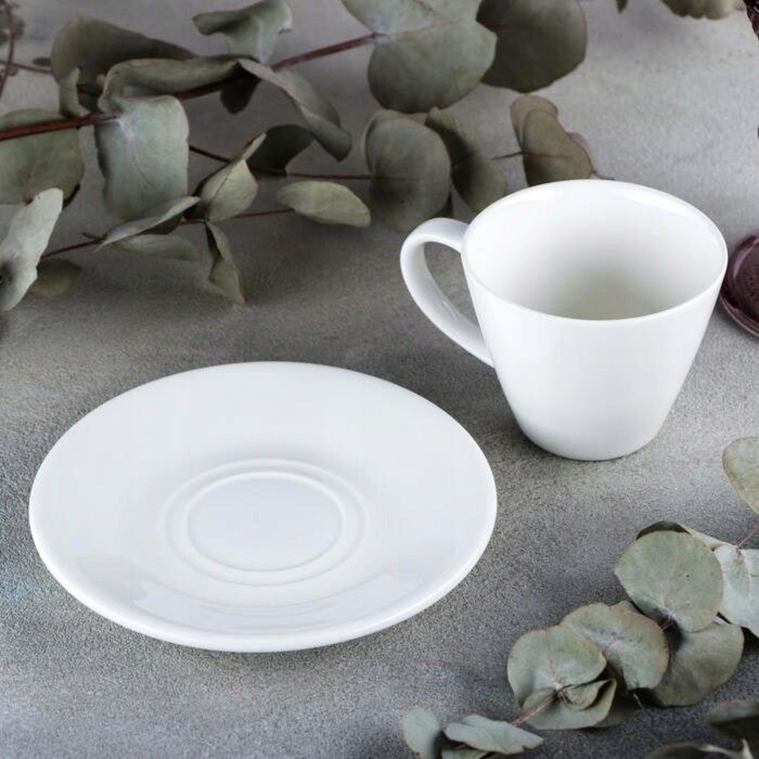 Wilmax Teetassen-Set - 2 Paar, 180 ml, Weißes Feinporzellan, Geschenkbox