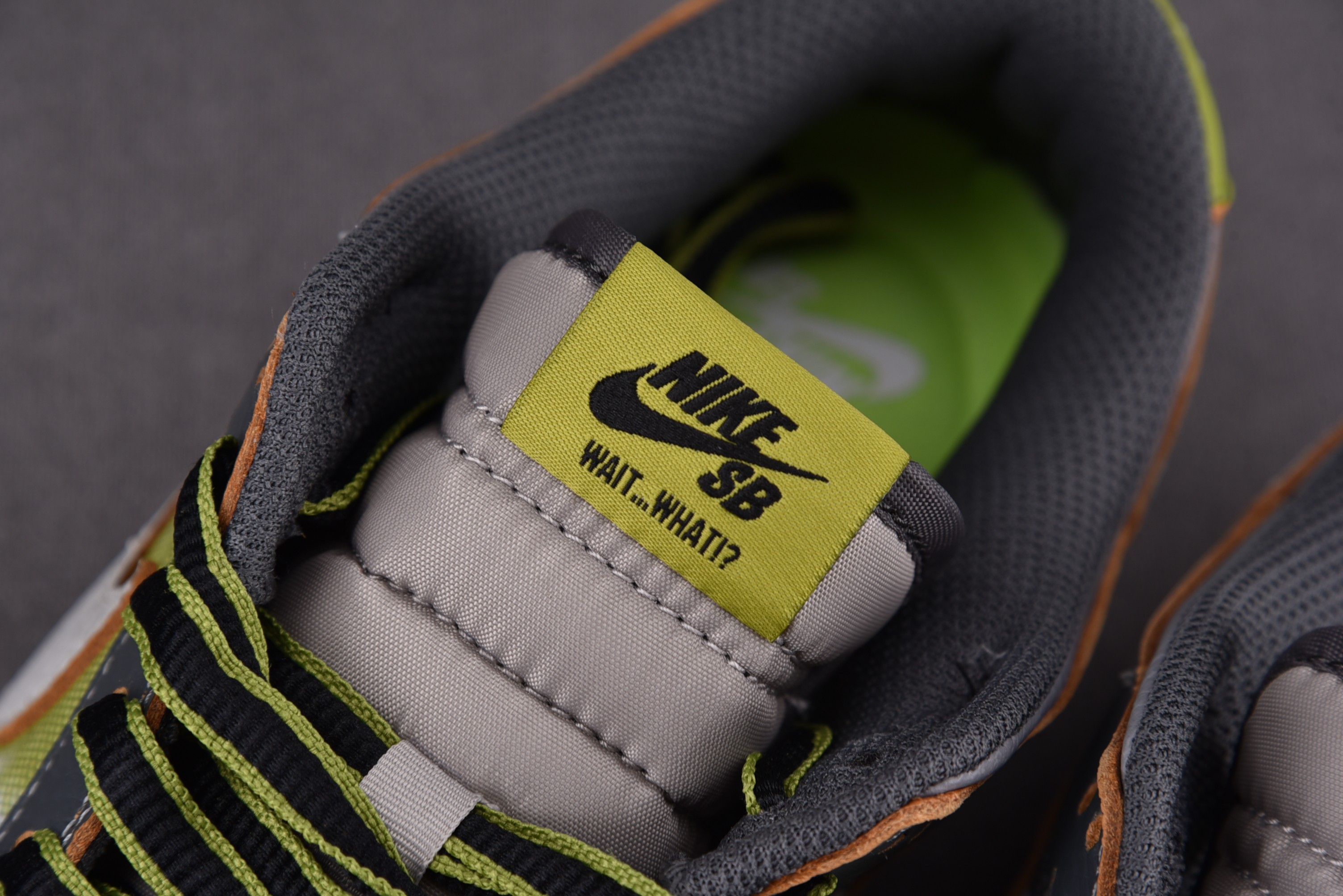 Nike SB Dunk Low Friends and Family
