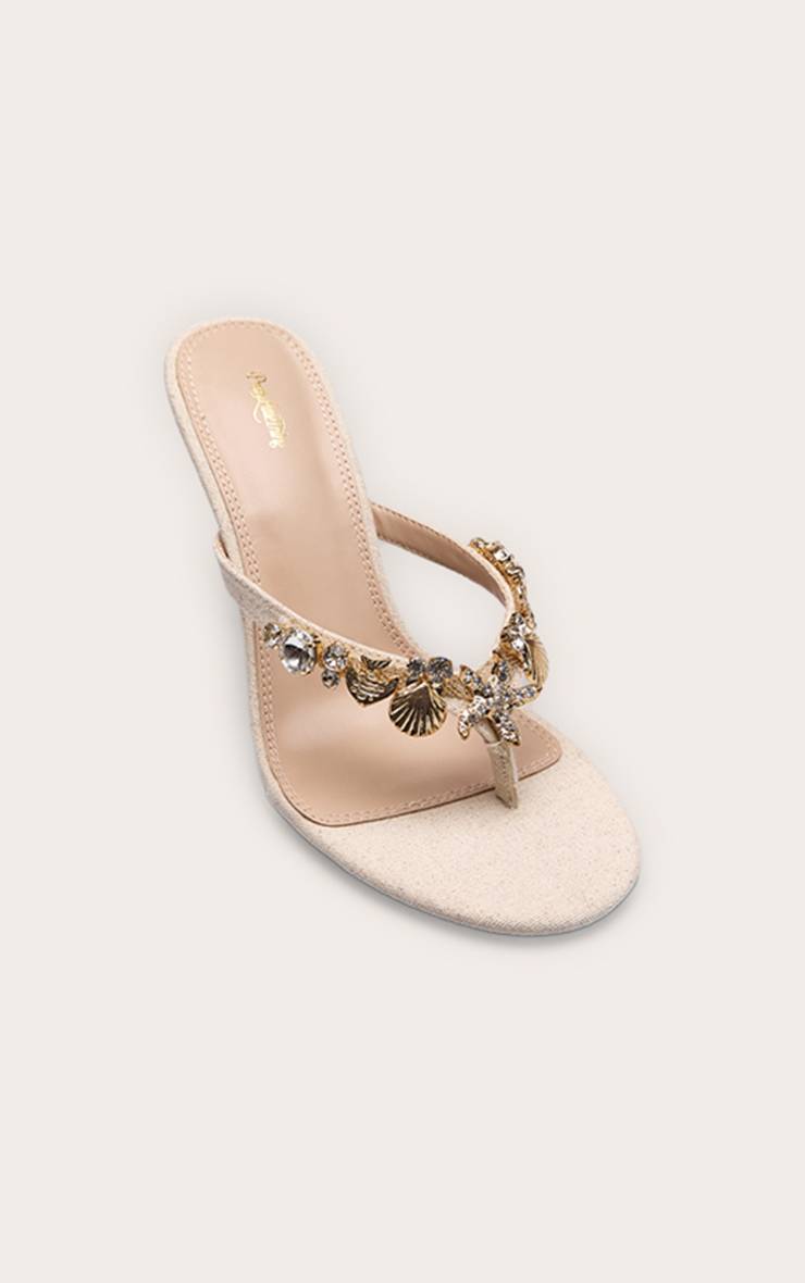 Naturel Mules À Talons Avec Bride Entre Les Orteils Ornée De Breloques En Lin