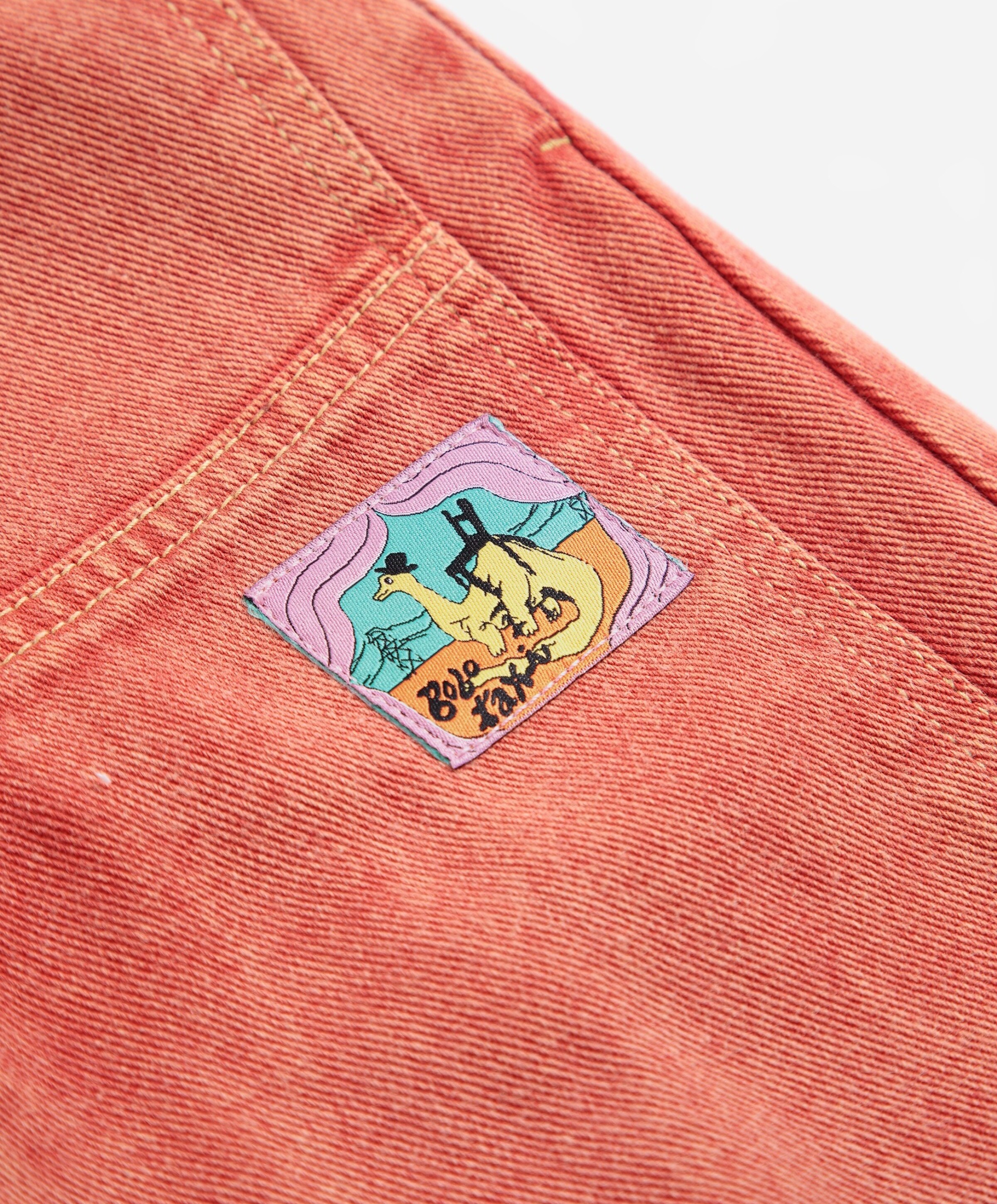 Bobo Choses Taxi Saurus Tag Twill uniseks jeans  rood