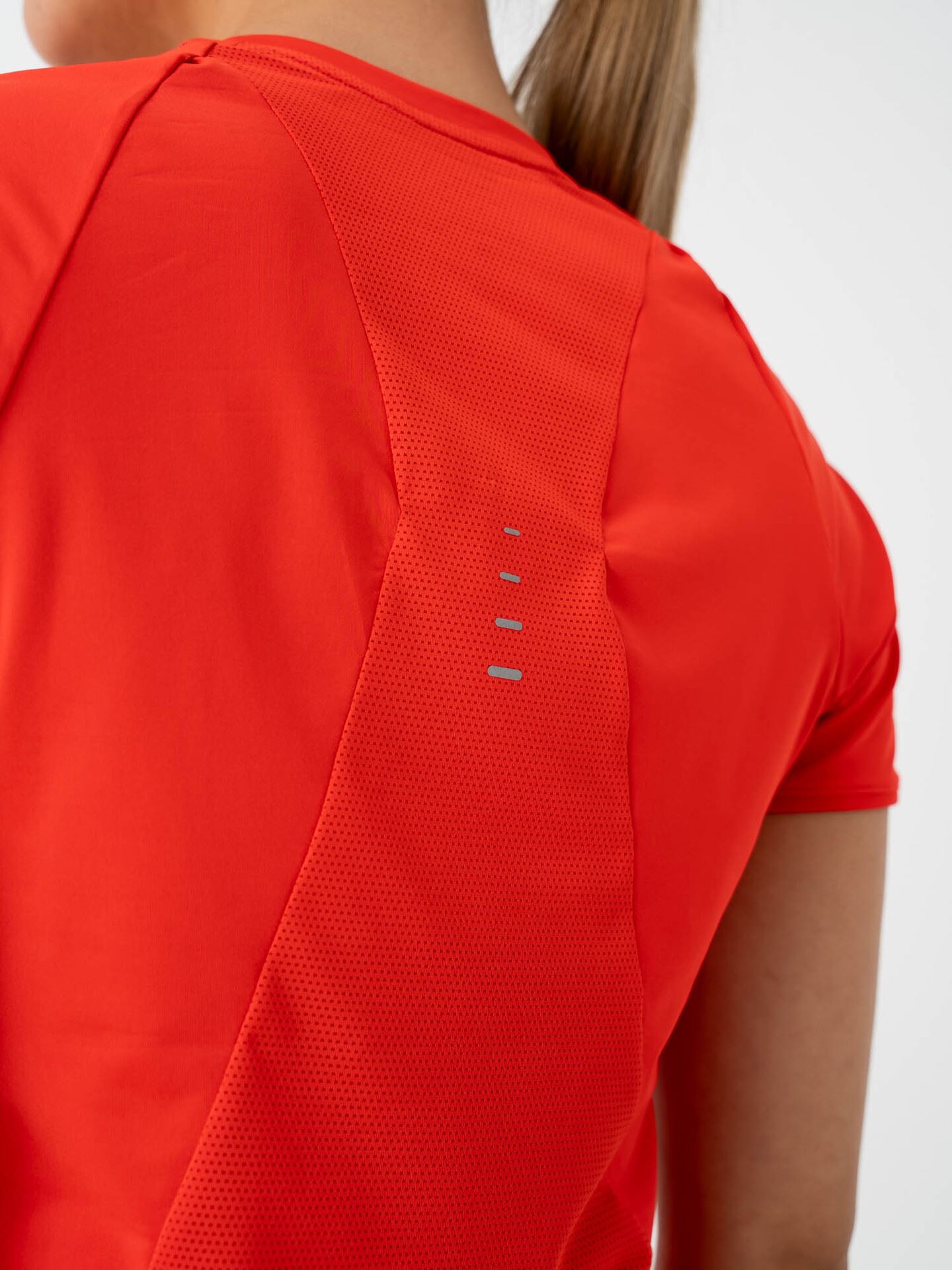 Swift Dri-Fit Short Sleeve Top