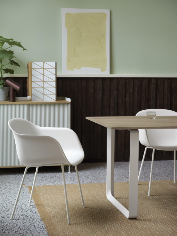 Muuto Fiber Tube stoel dusty green