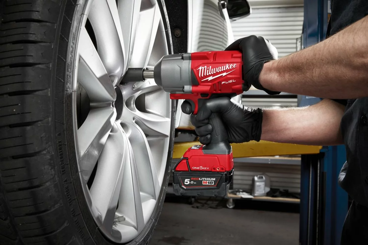 Milwaukee M18 ONEFHIWF12-502X ONE-KEY 18V Li-Ion accu Slagmoersleutel set (2x 5.0Ah accu) in HD Box - 1898Nm - koolborstelloos - 1/2