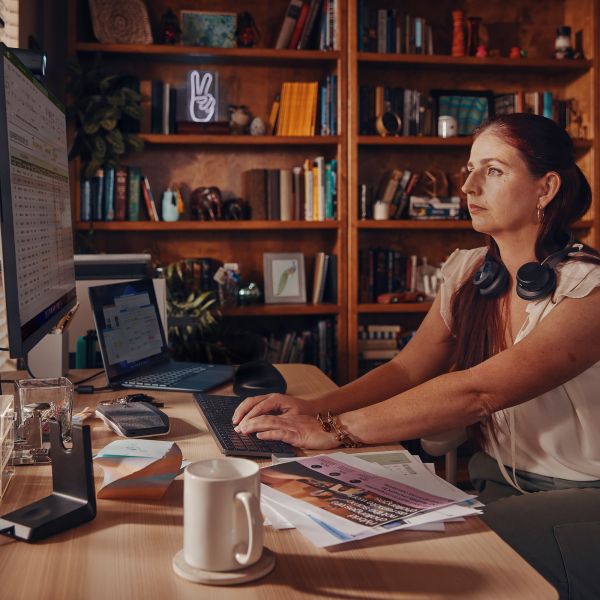 Poly Voyager Focus 2 USB-A certificado para Microsoft Teams