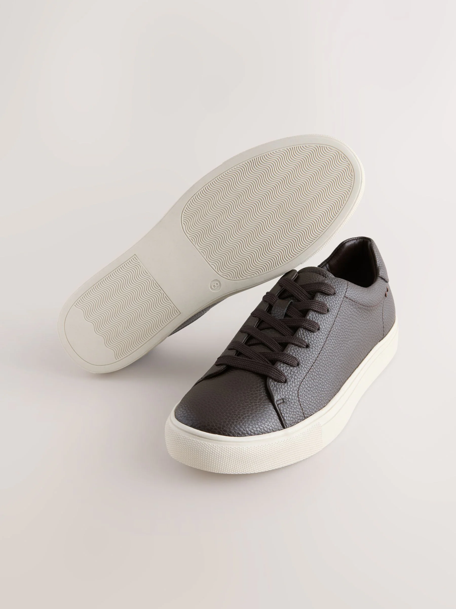 Bruin - Minimal sneakers