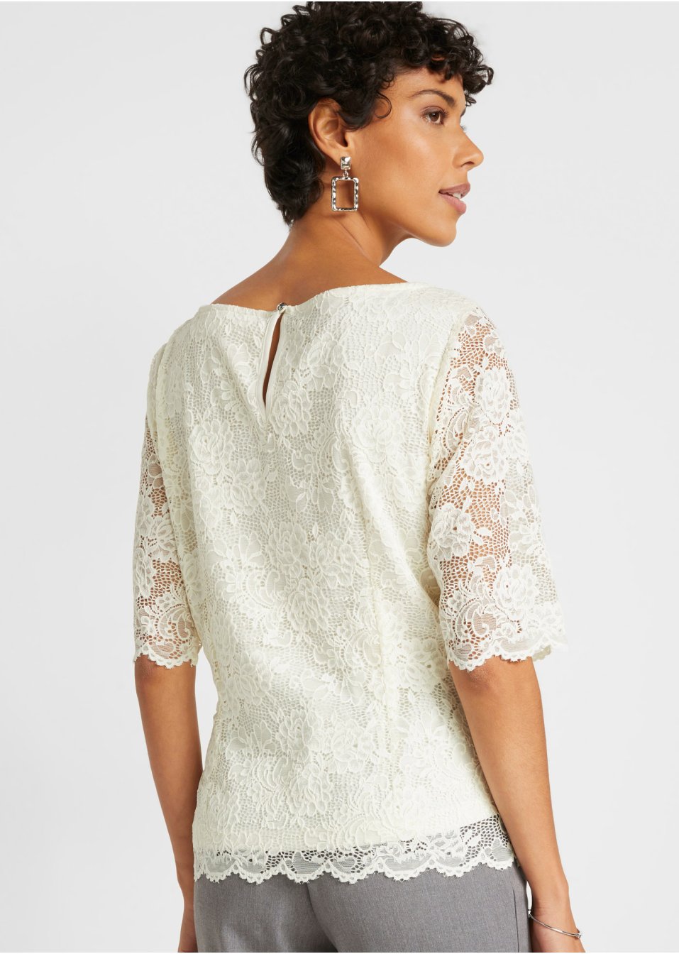 Blouse en dentelle