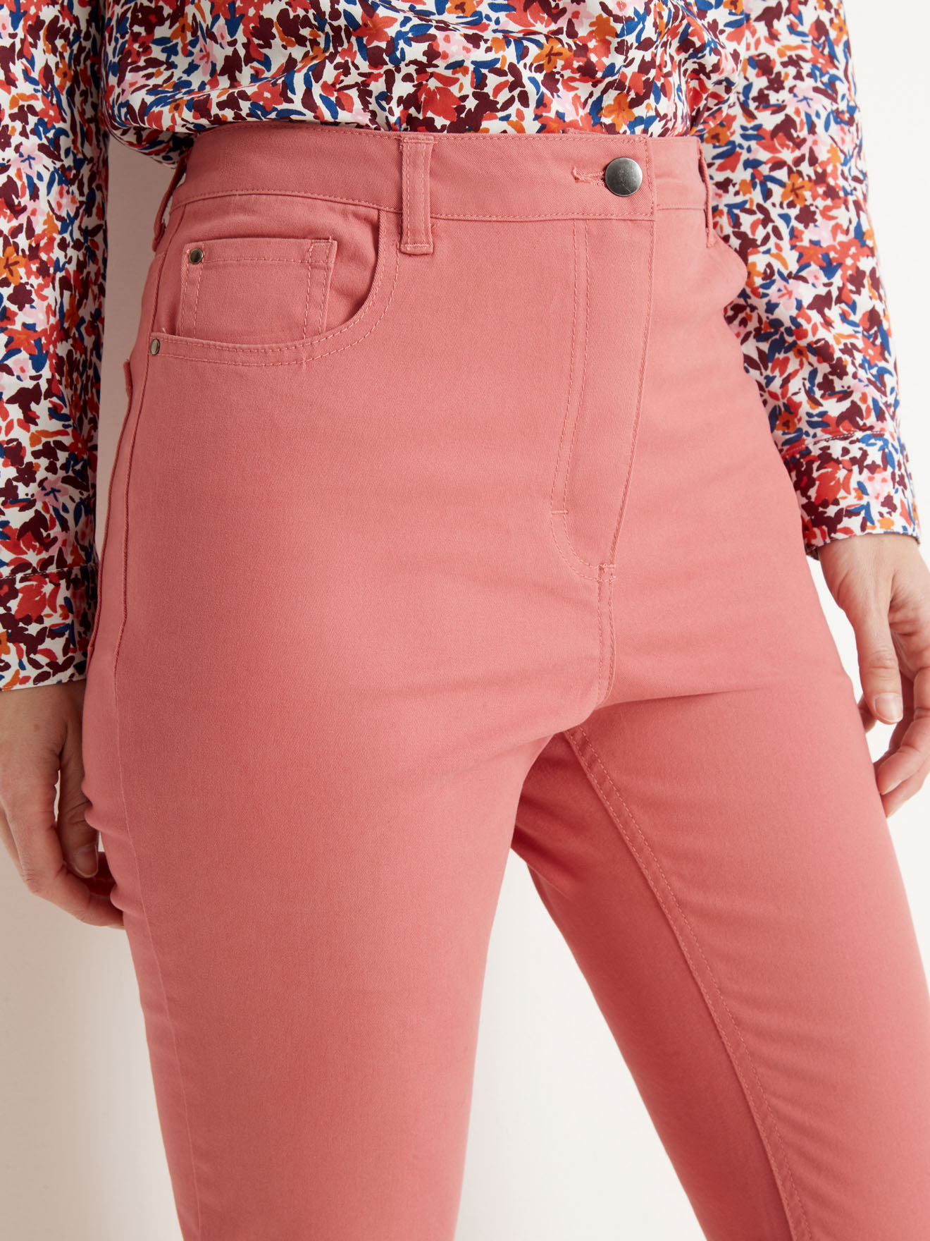Pantalon 5 poches, spécial ventre rond