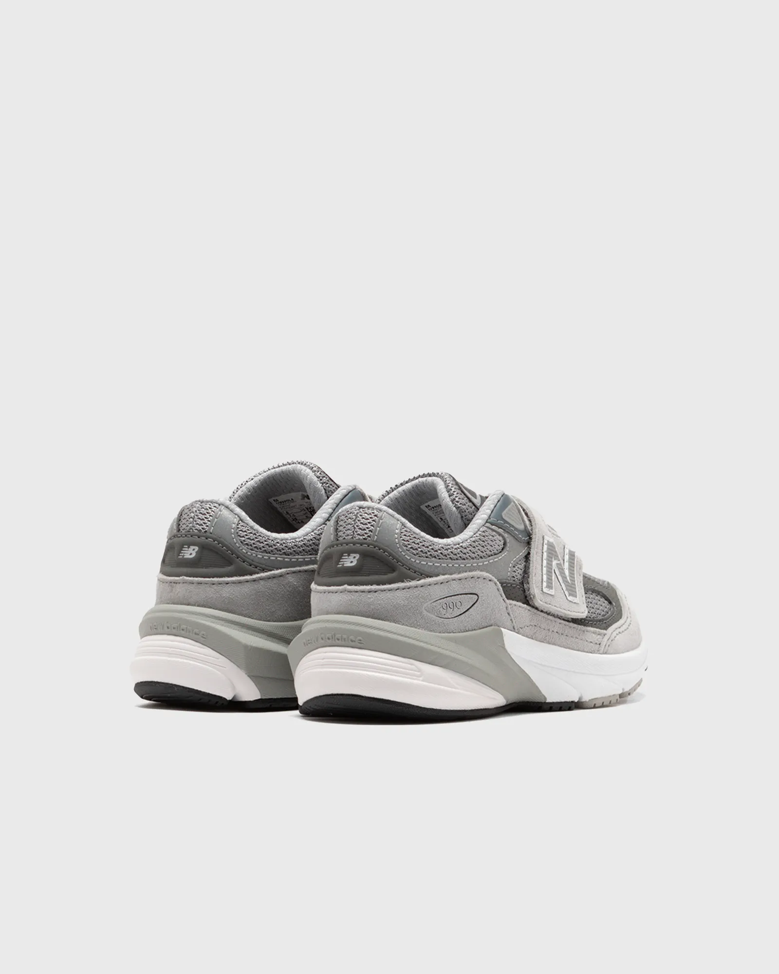 New Balance 990