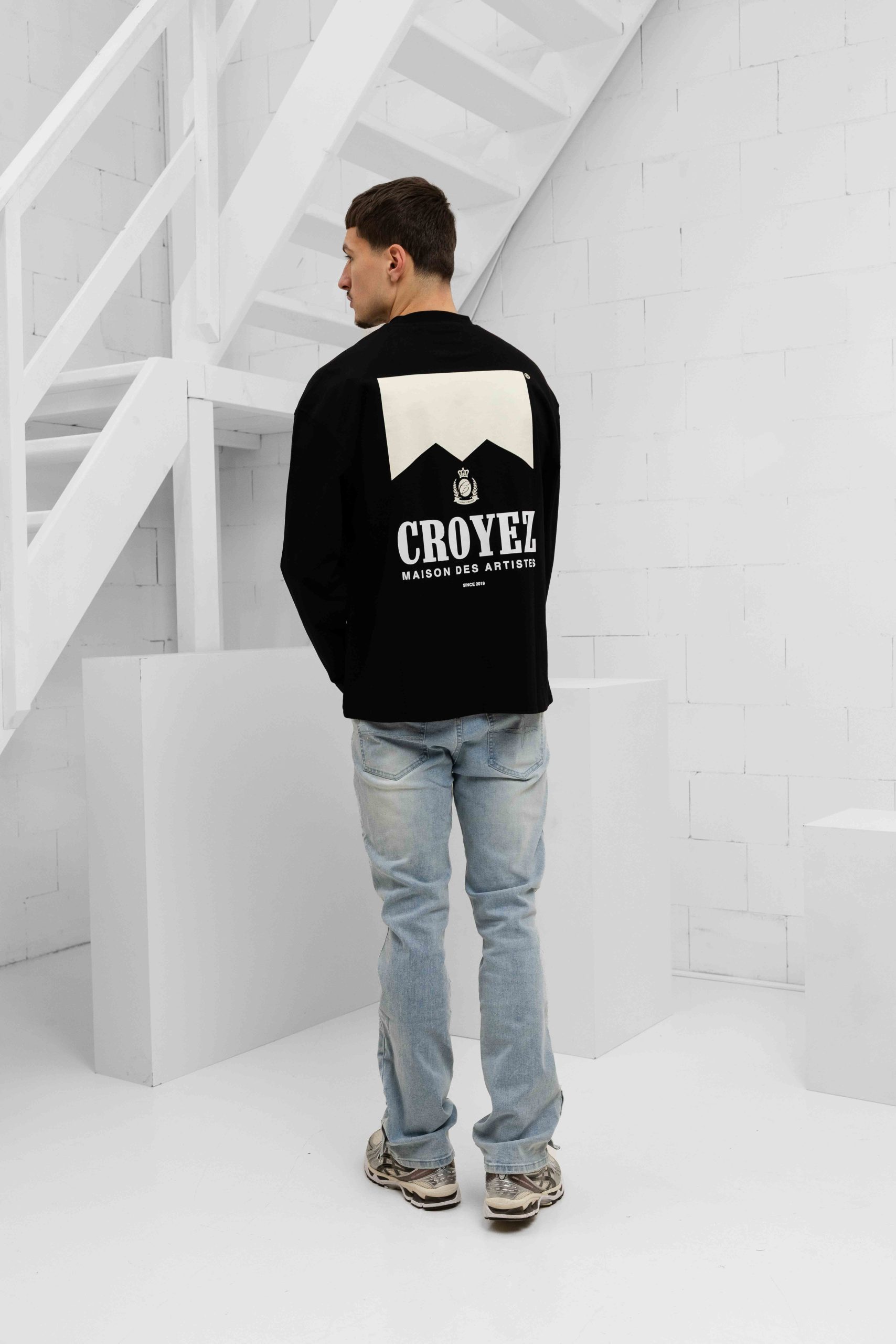 Croyez Maison Fumes Longsleeve T-Shirt Heren Zwart