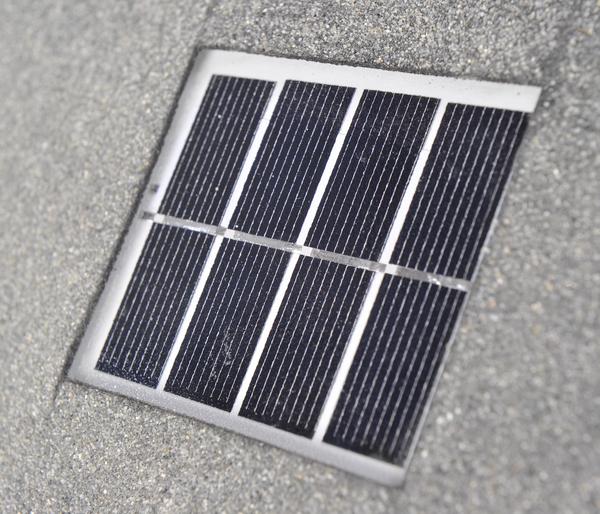 LUXUS-INSEKTENHOTELS Solar-Insektenhotel