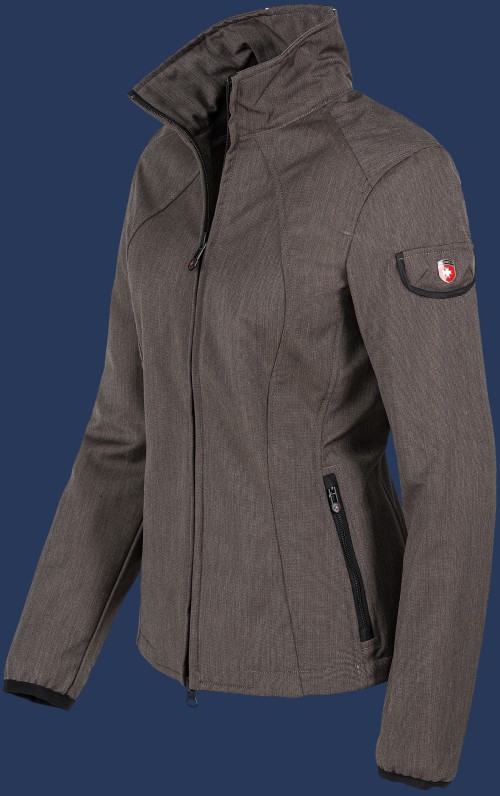 Alpiniera CenturyAirTec, Titan