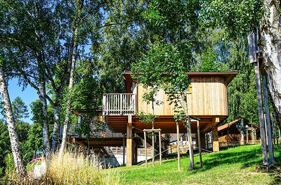 Baumhaus Übernachtung in Aerzen