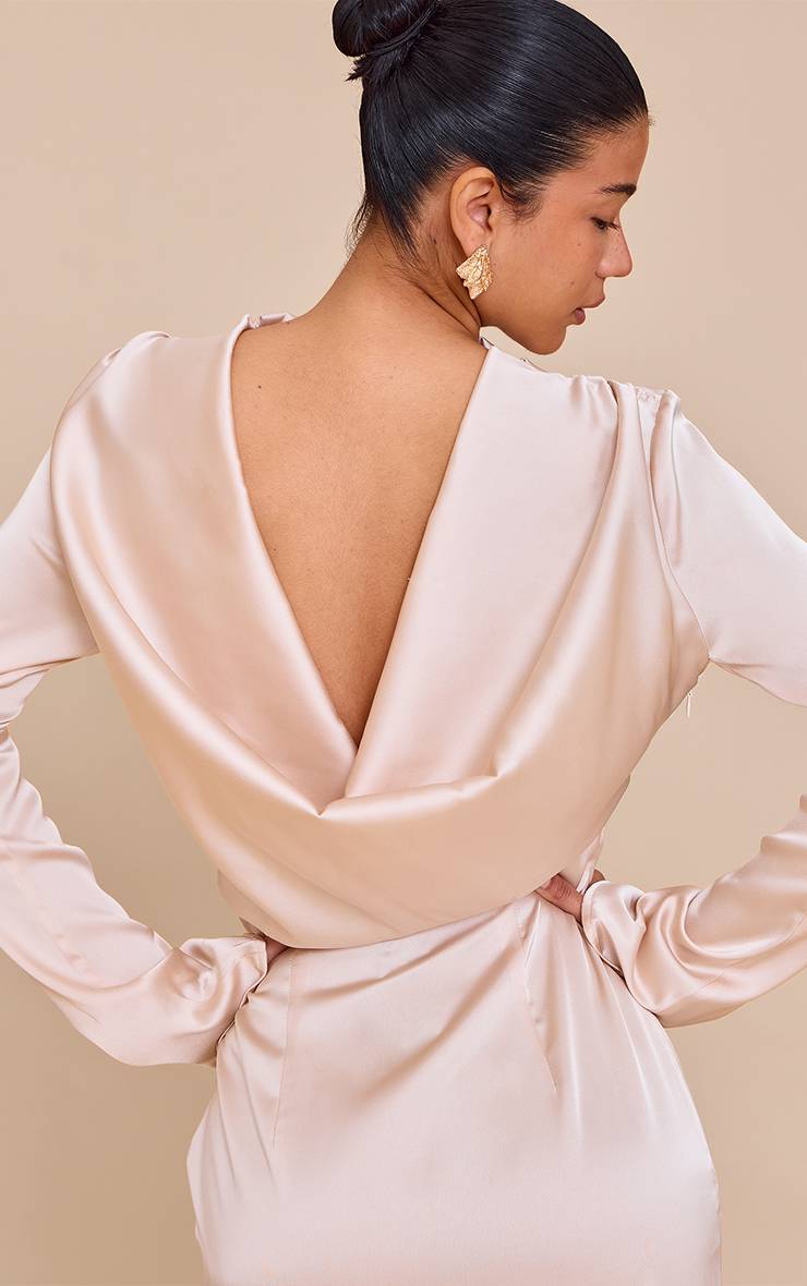 Huître Robe Longue Satinée À Dos Drapé PLT Label