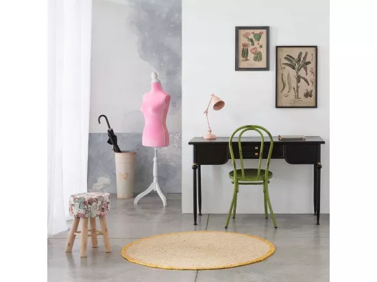 Mannequin en bois et mousse habillé de tissu rose 24x37,5x168h