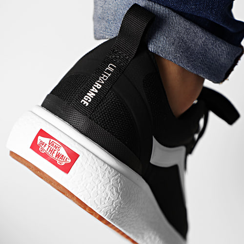 Baskets Ultrarange Exo A4U1KBLK Black