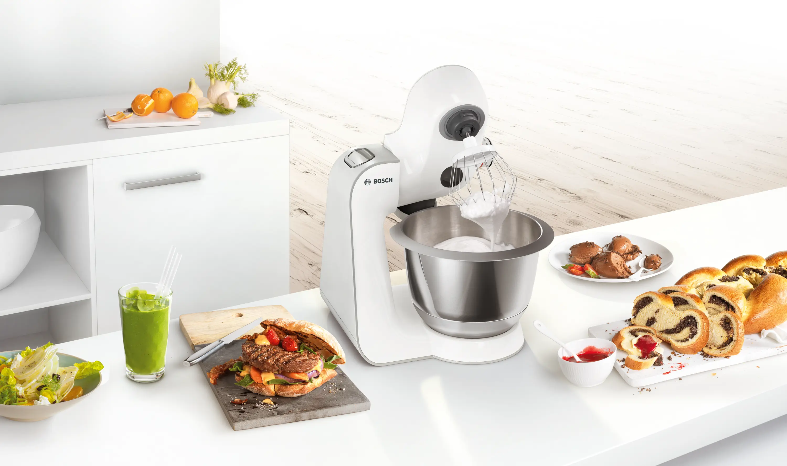 Serie 4 Keukenmachine MUM 5 1000 W Wit, Zilver