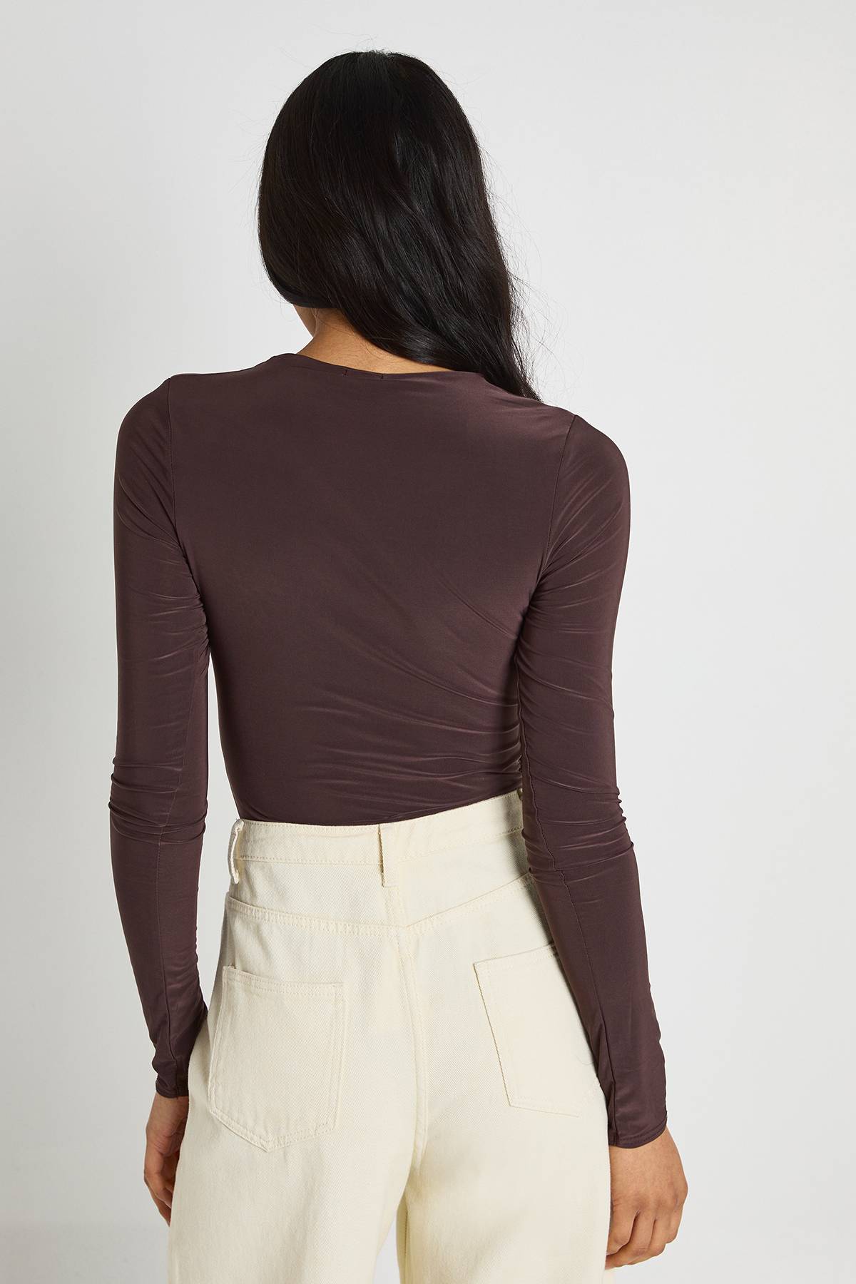 boohoo Body À Manches Longues Et Col Rond En Tissu Slinky Double Épaisseur Pour Grande Taille