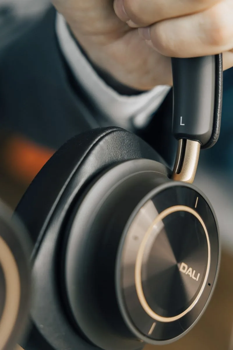 Dali IO-12 Chocolat foncé Casques Bluetooth