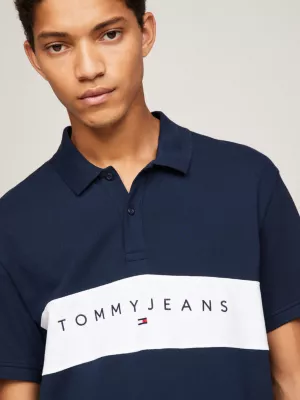Polo de corte regular com painéis em blocos de cores