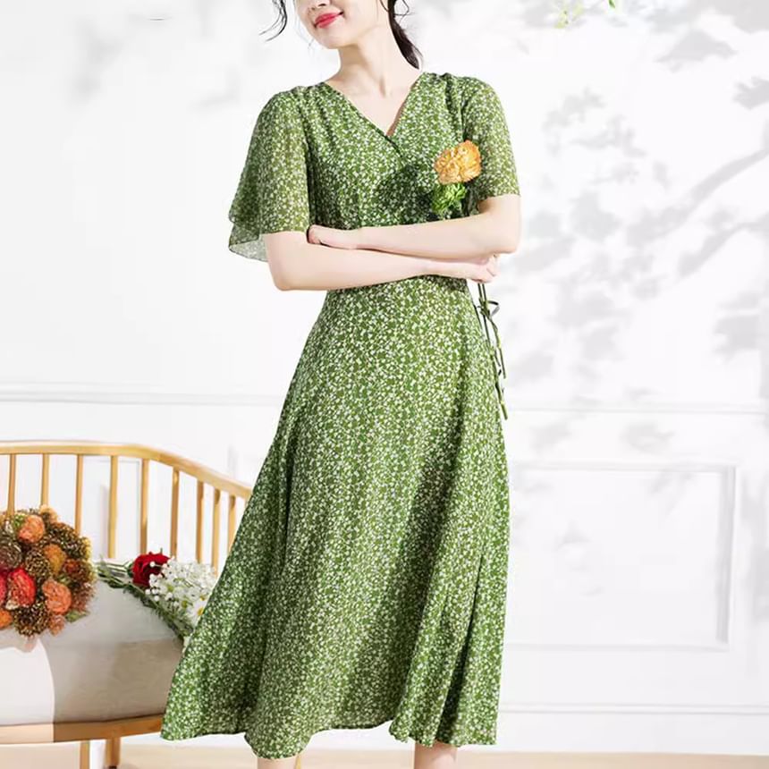 ISSOL - Midi-A-lijnjurk met korte mouwen, V-hals, bloemenprint en strikbandjes op de rug