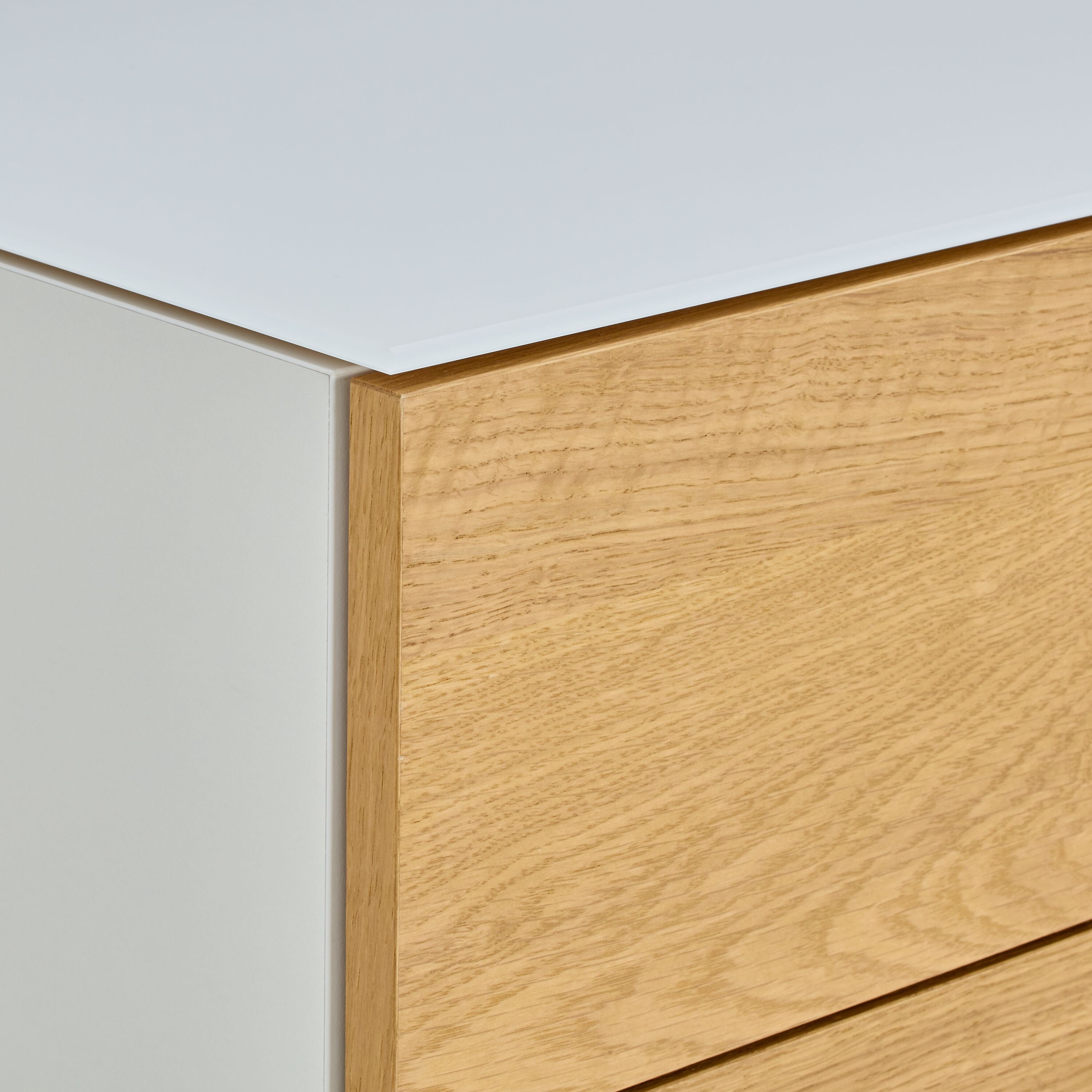 MODUL Kommode - Eiche furniert / B: 90.0 cm x T: 43.0 cm x H: 87.0 cm