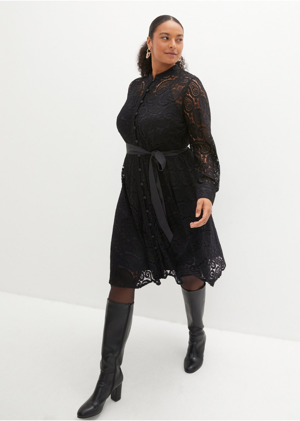 Robe-chemise en dentelle
