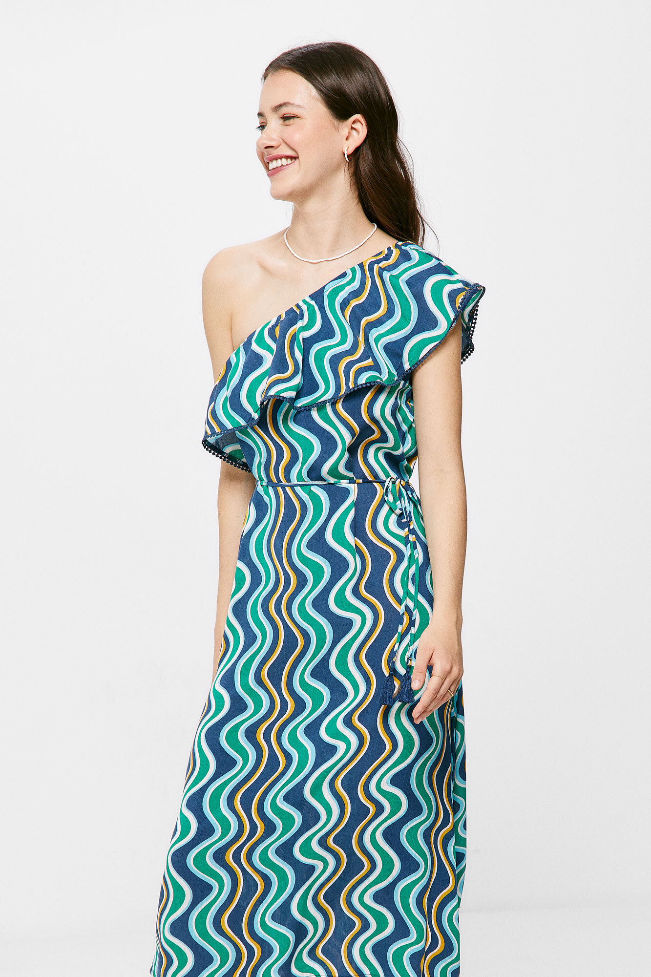 Vestido midi com decote assimétrico e estampa - Estampa azul