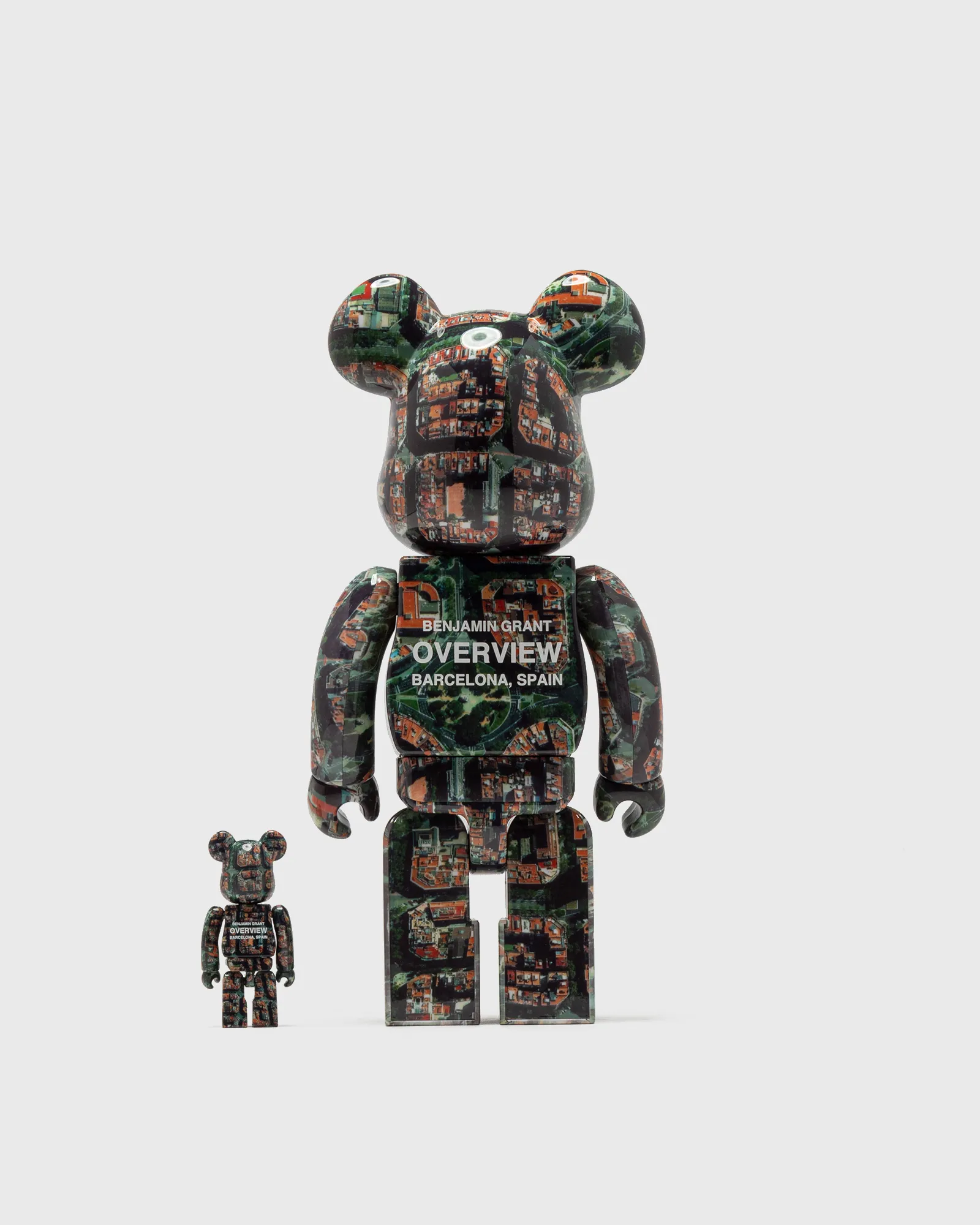 MEDICOM BEARBRICK 400% BENJAMIN GRANT OVERVIEW BARCELONA 2-PACK
