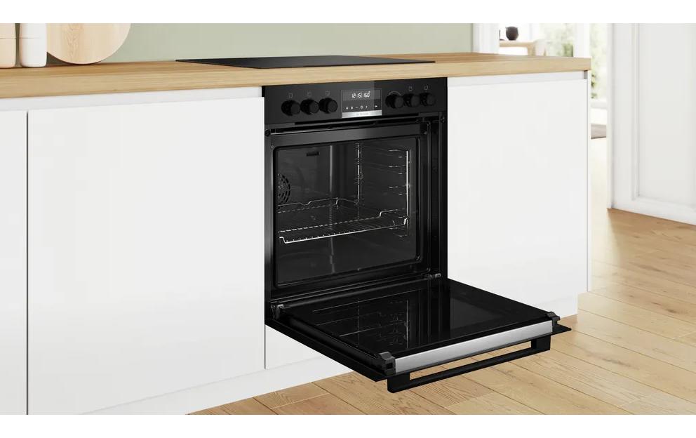 Einbaubackofen HEG578BB3 Schwarz A+<br>Modernes Design, smarte Funktionen und zuverlässige Backergebnisse