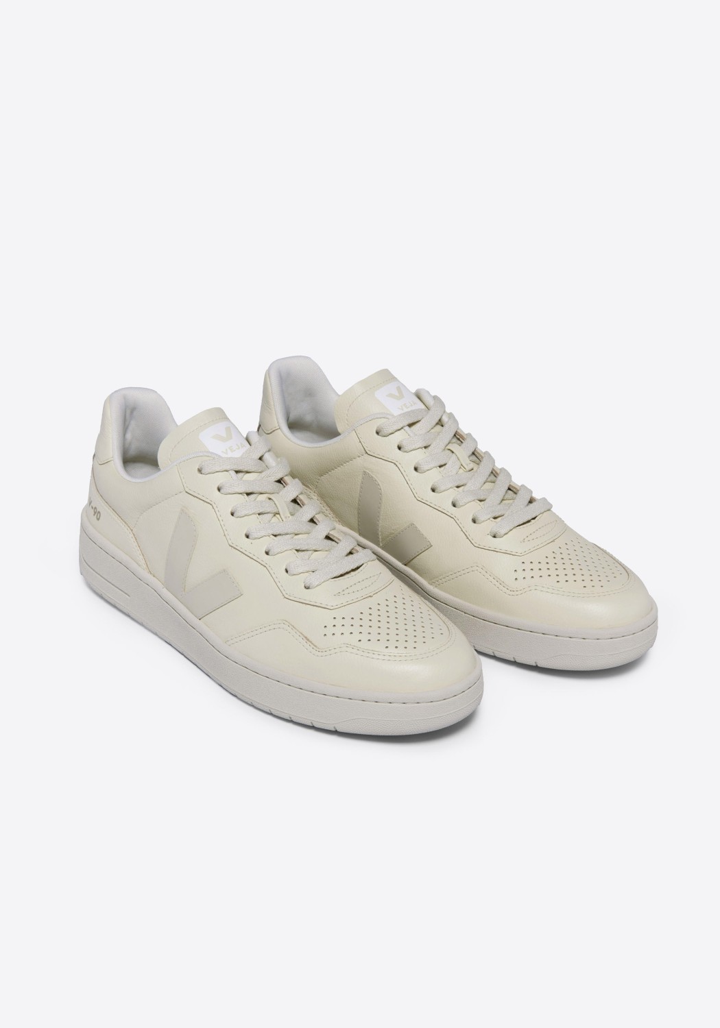 Veja Sneaker V-90 Leather Cashew Pierre