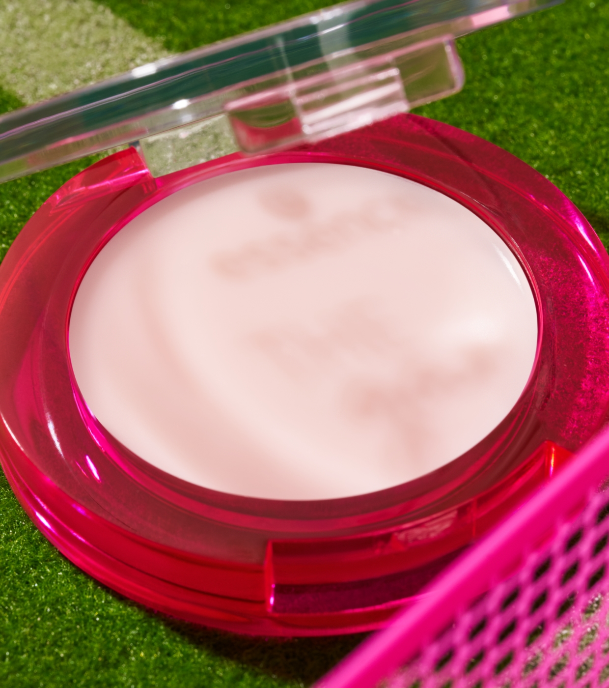 essence - *The Game Edit* - Bálsamo labial e para bochechas com efeito pH