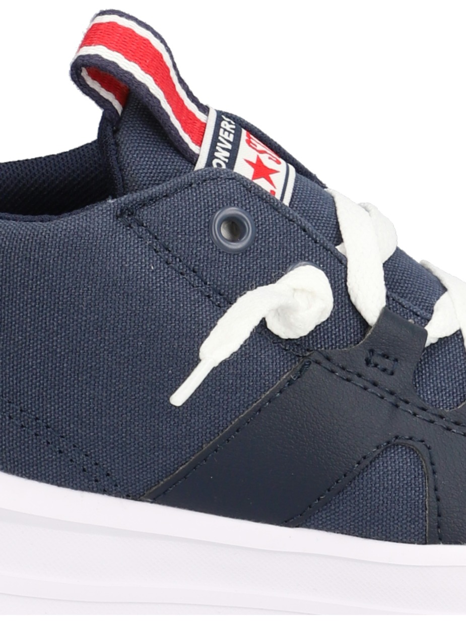 CHUCK TAYLOR ALL STAR ULTRA VARSITY