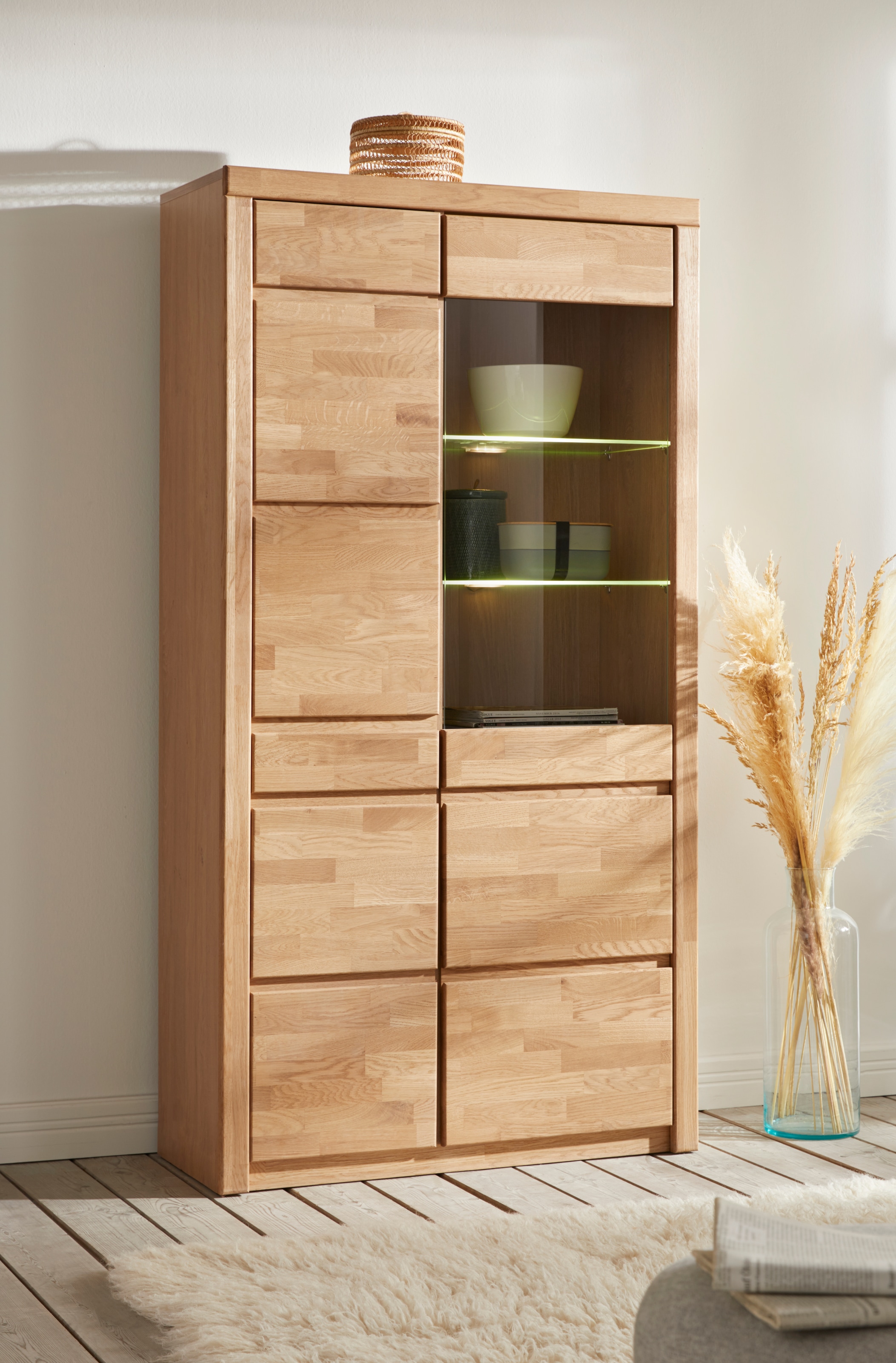 Home affaire Vitrine »Silkeborg« teilmassiv, schöne grifflose Optik