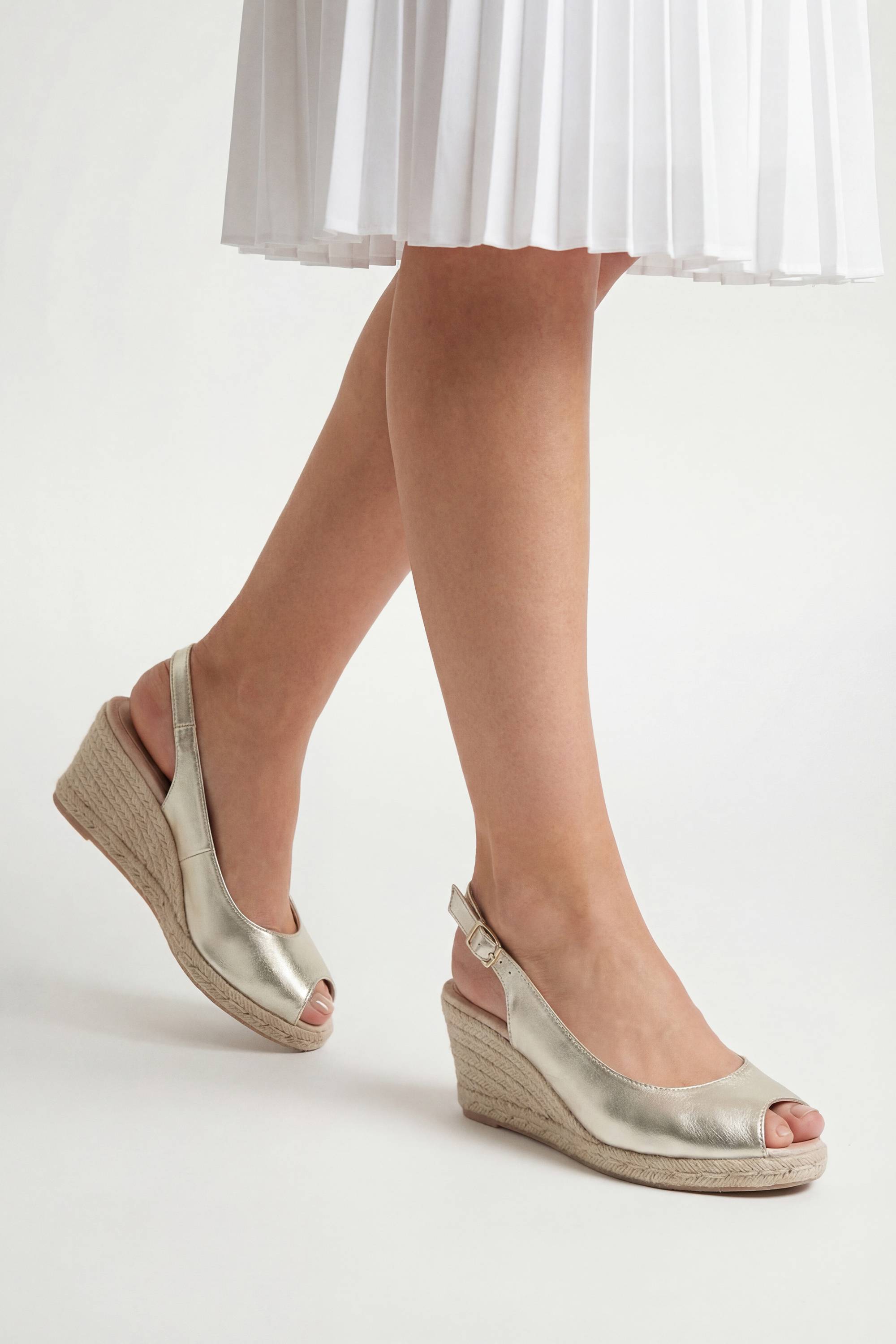 Wallis Sandales Compensées Espadrilles Josie À Bout Ouvert Et Bride Arrière En Synthétiquecuir Métallisé Talon Moyen