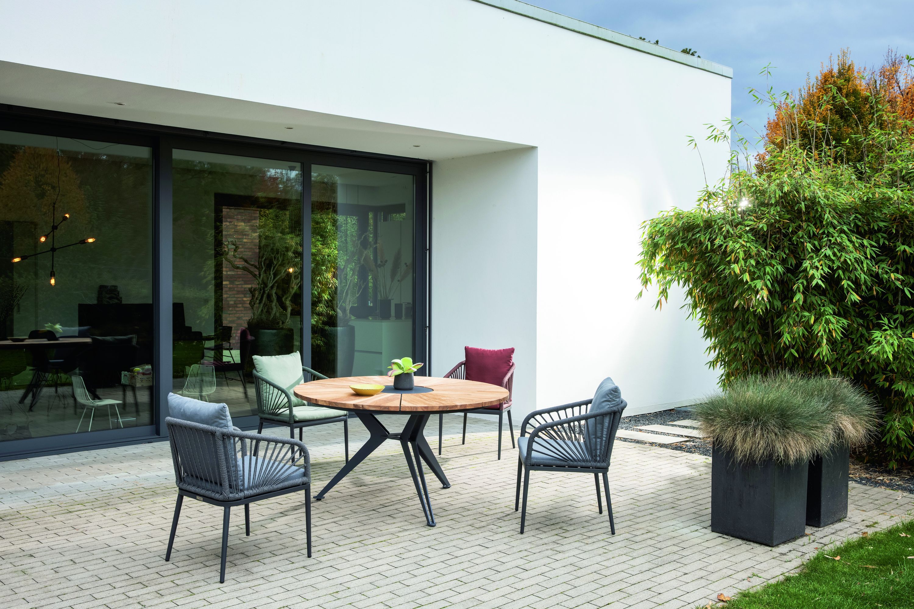 Gartentisch NEXOR 140 x 76 cm