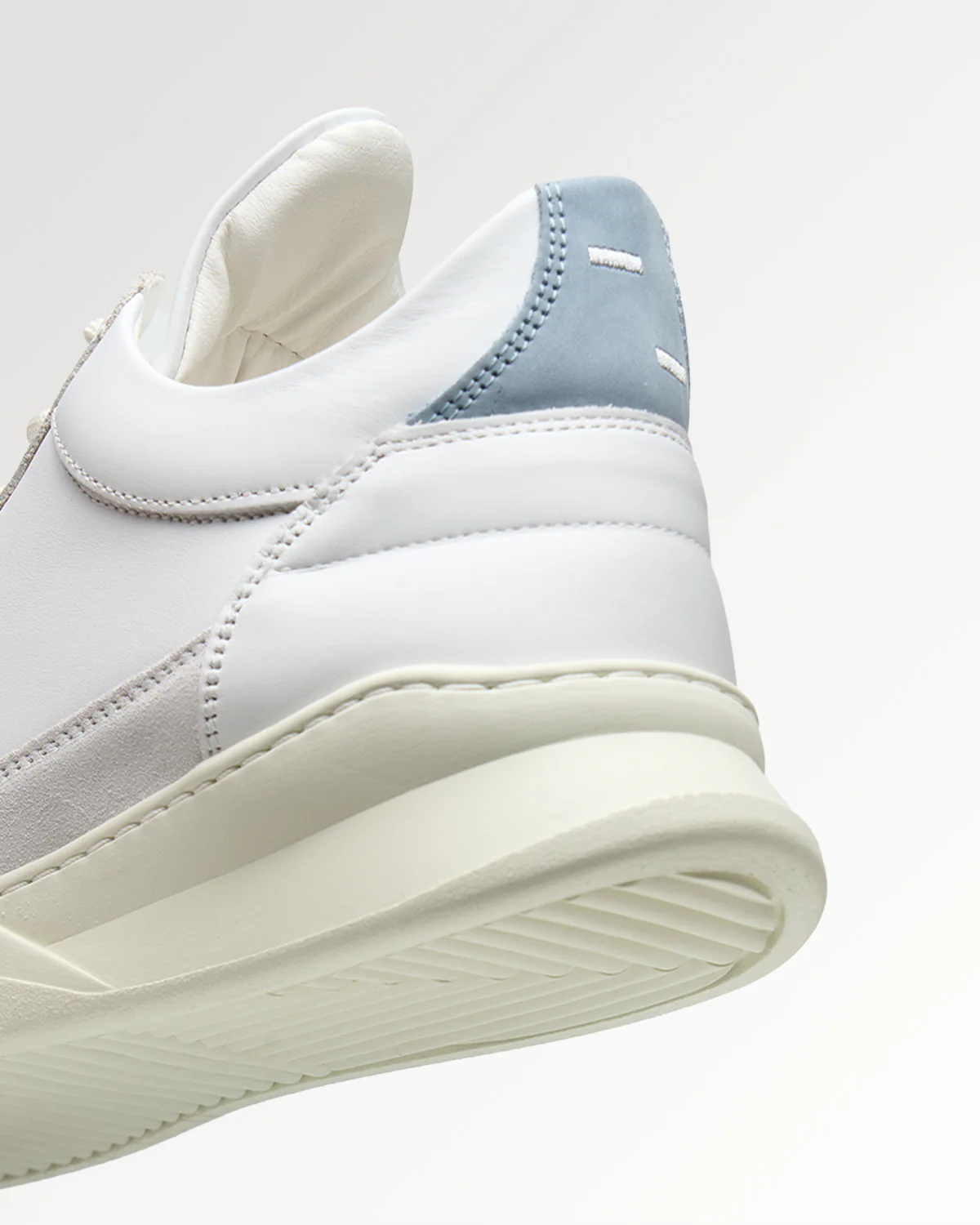 Low Top Ghost White / Sky Blue