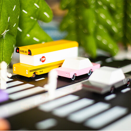 Candylab candycar school bus