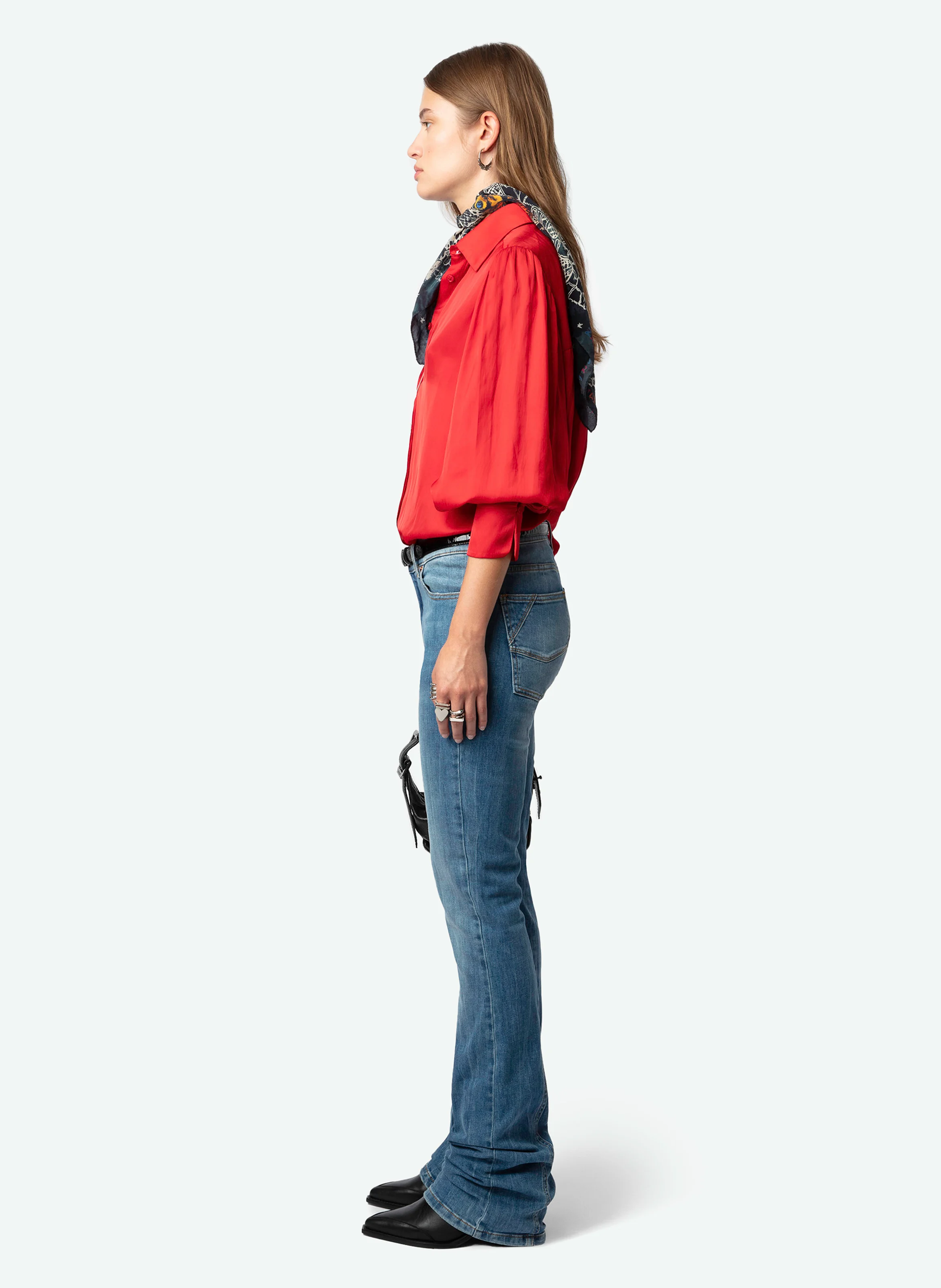 TRENTA - Chemise col classique droite satinée en fibres recyclées mélangées | Rouge