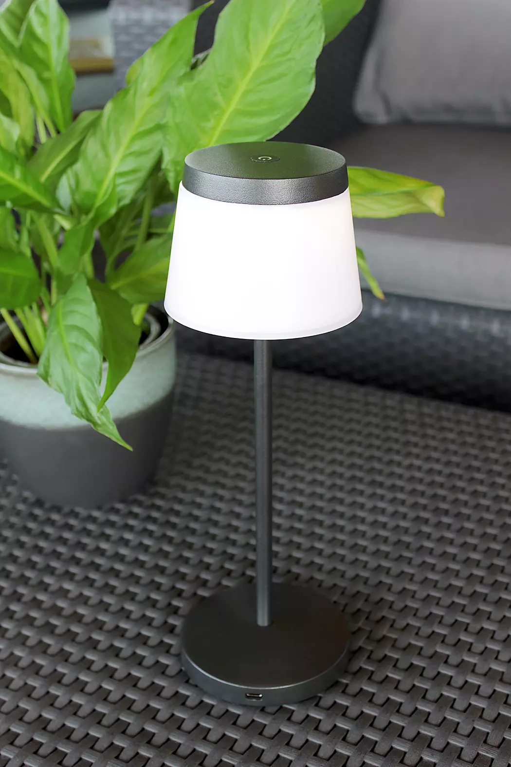 LED-Akkutischleuchte Eva