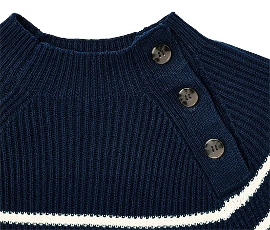 Gestreiftes Strickkleid mit Knopfdetail