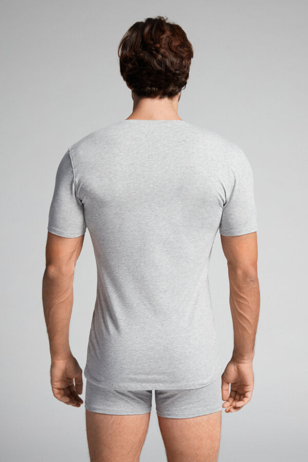 Camiseta de algodão elástico Supima® com decote em V